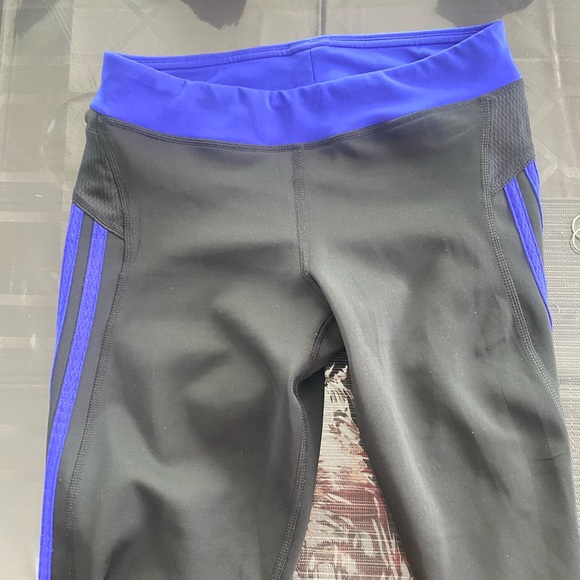 Adidas response leggings in small - Picture 2 of 5